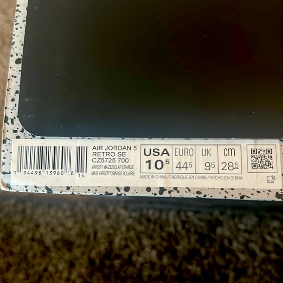 Just like new. Only worn indoors. An awesome deal. - Picture 6 of 6